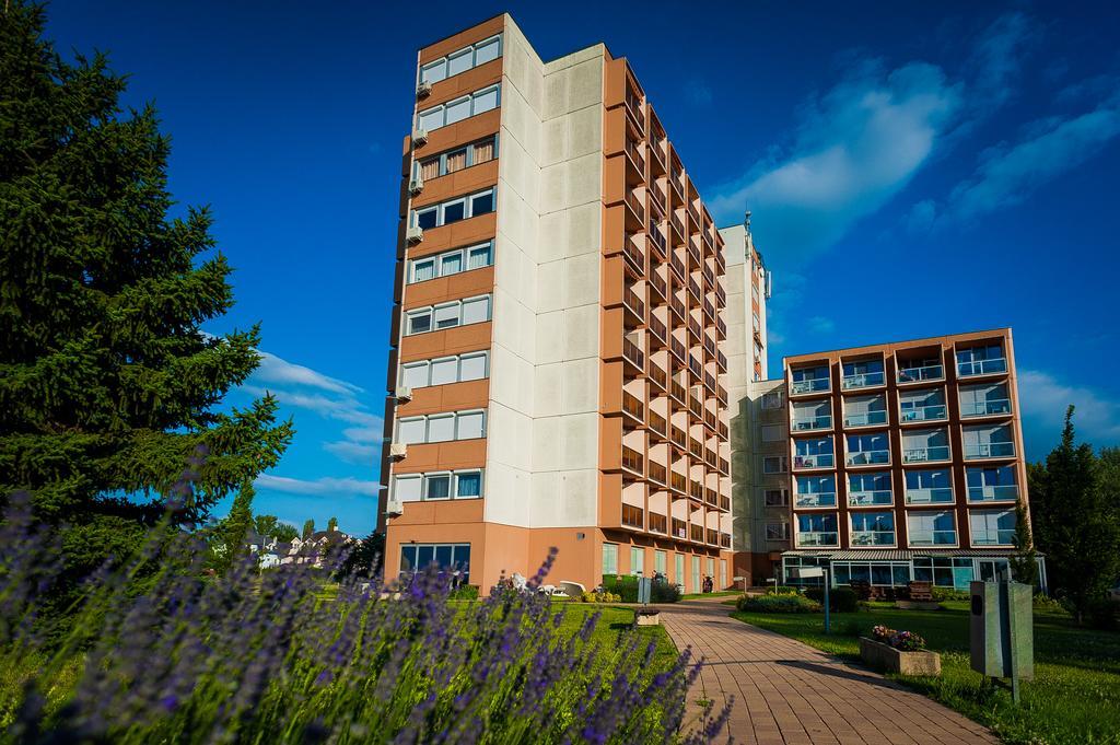 Milan Apartmanok Siófok Buitenkant foto